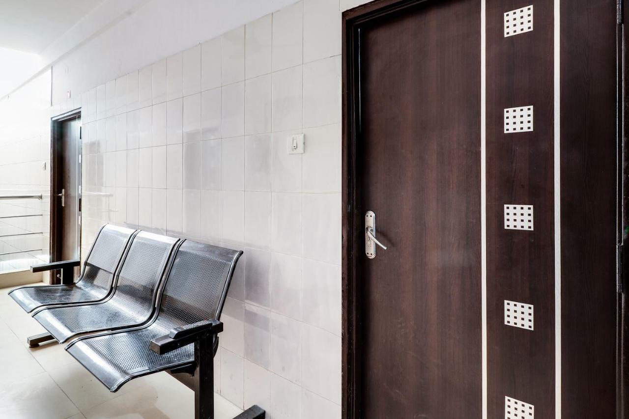 Spot On 38567 Hotel Aryan Lucknow Eksteriør bilde