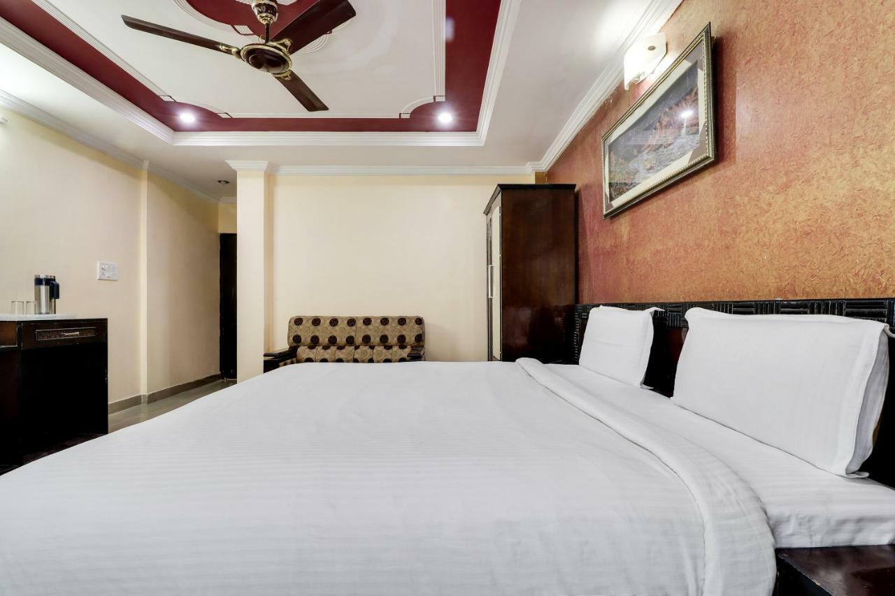 Spot On 38567 Hotel Aryan Lucknow Eksteriør bilde